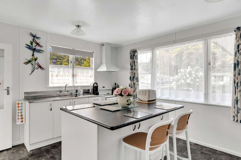 Photo of property in 28 Massey Road, Mangapapa, Gisborne, 4010