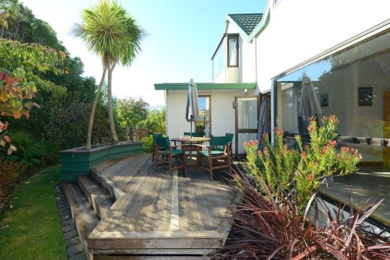 Photo of property in 17 Parr Place, Ilam, Christchurch, 8041