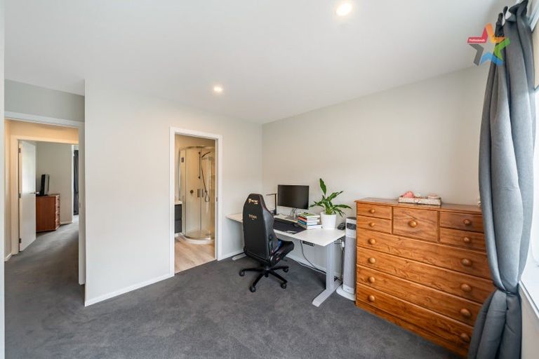 Photo of property in 3/41 Main Road, Wainuiomata, Lower Hutt, 5014