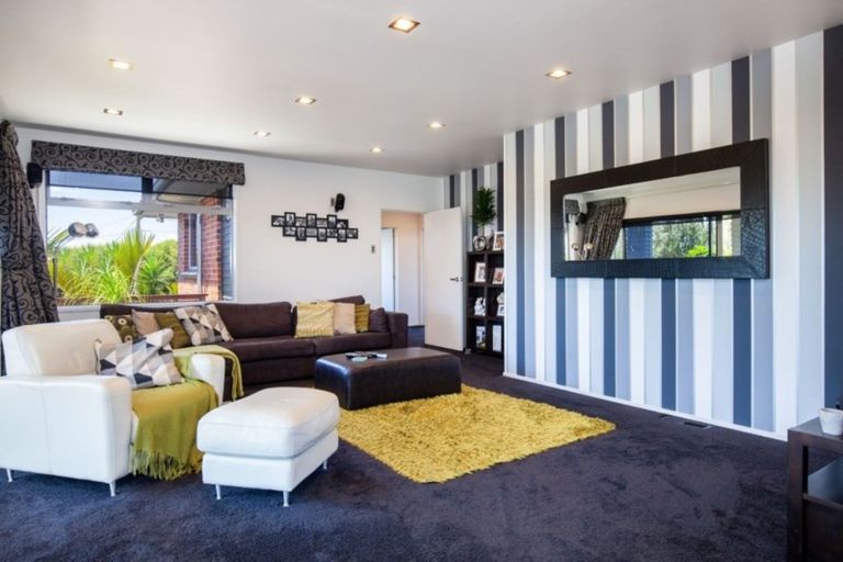 Photo of property in 12 Margaret Place, Merrilands, New Plymouth, 4312