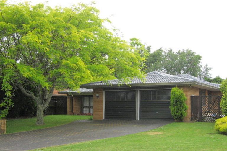 Photo of property in 6 Reynard Terrace, Conifer Grove, Takanini, 2112