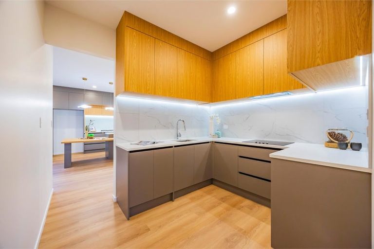 Photo of property in 10 Monte Cristal Avenue, Swanson, Auckland, 0614