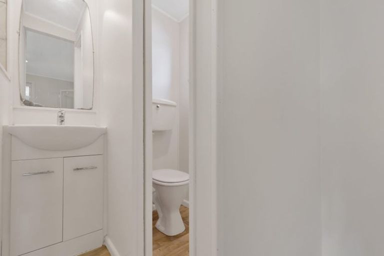 Photo of property in 20 Holton Road, Amberley, 7481