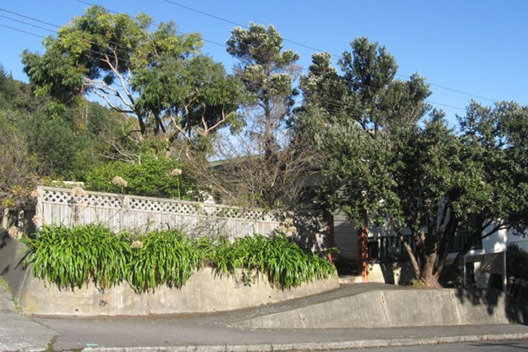 Photo of property in 6 Totara Street, Eastbourne, Lower Hutt, 5013