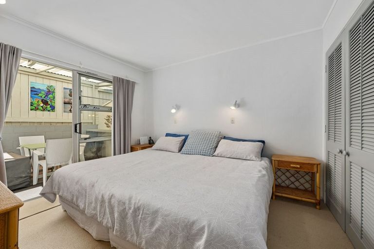 Photo of property in 9/66 Victoria Road, Devonport, Auckland, 0624