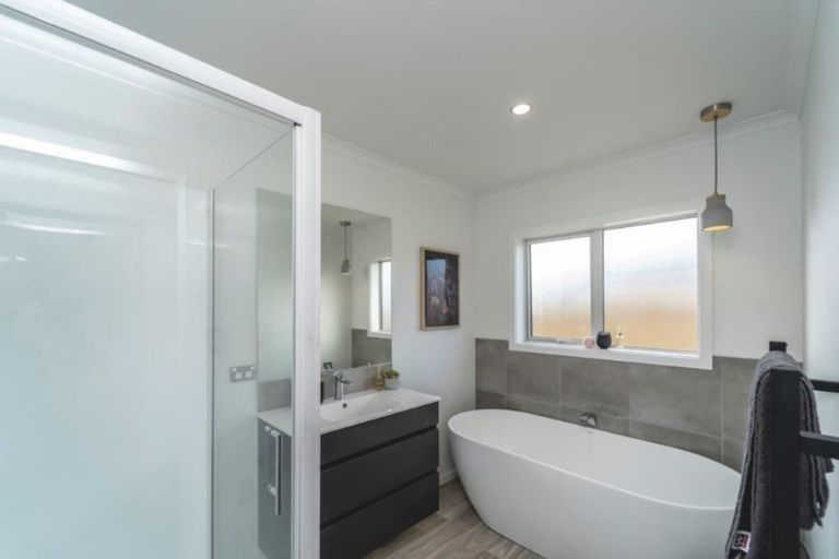 Photo of property in 53 Frederick Street, Carterton, 5713