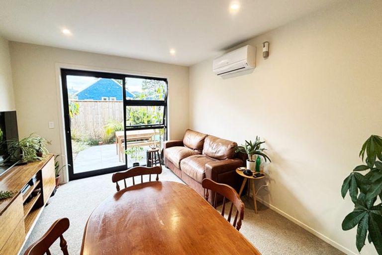 Photo of property in 2/35 Sladden Street, Naenae, Lower Hutt, 5011