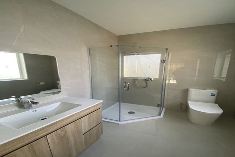 Photo of property in 11a Flavia Close, Torbay, Auckland, 0630