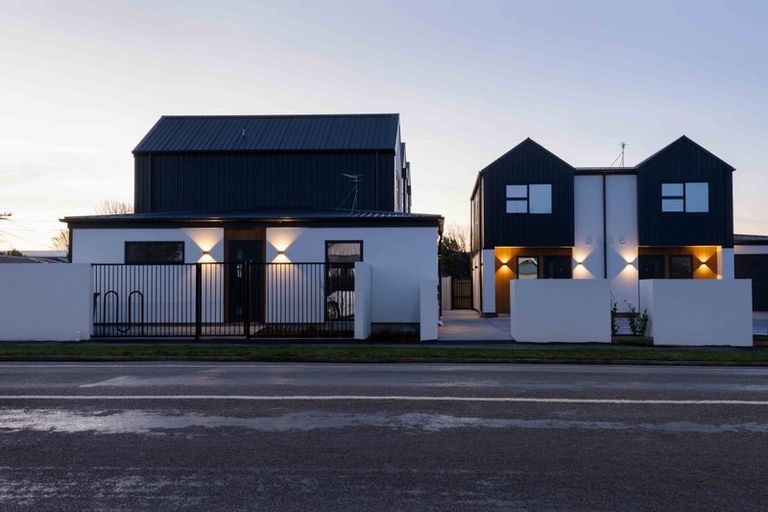 Photo of property in 4/2 Everard Street, Somerfield, Christchurch, 8024