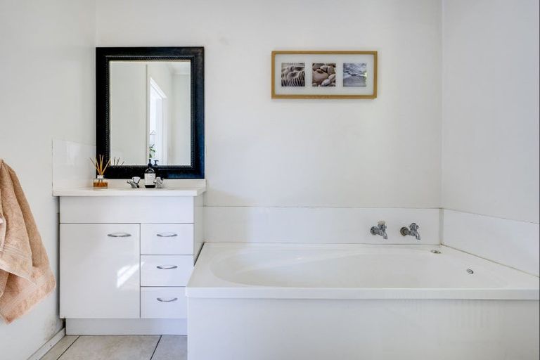 Photo of property in 4 Jull Street, Napier South, Napier, 4110