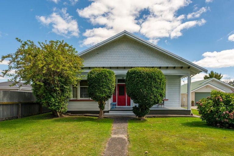 Photo of property in 1420 Karamu Road North, Mayfair, Hastings, 4122