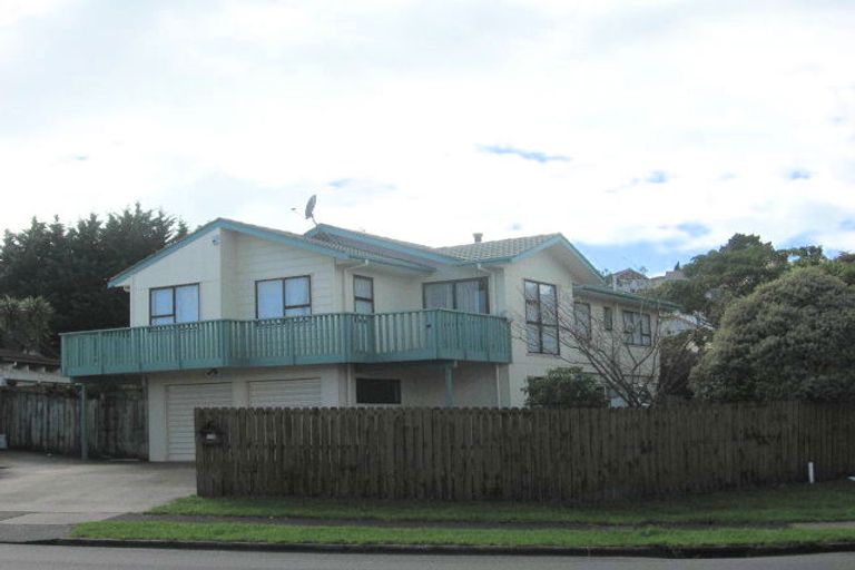 Photo of property in 138 Aviemore Drive, Highland Park, Auckland, 2010