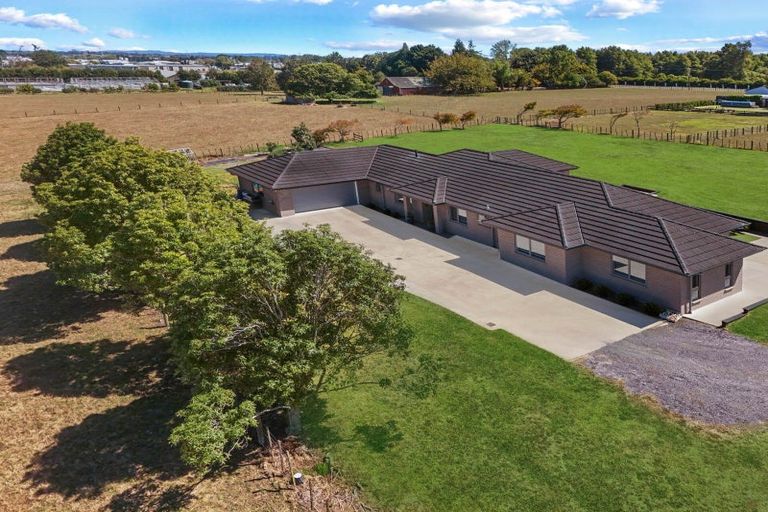 Photo of property in 9 Fitzgerald Road, Drury, 2113