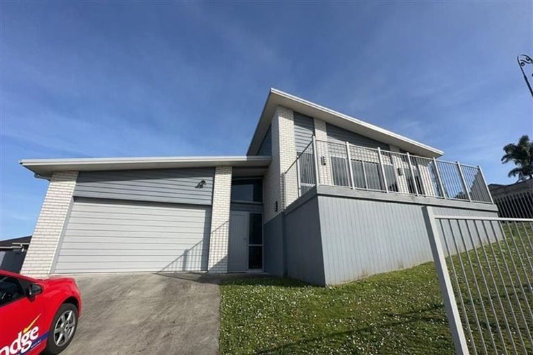 Photo of property in 2 Derbyshire Place, Dinsdale, Hamilton, 3204