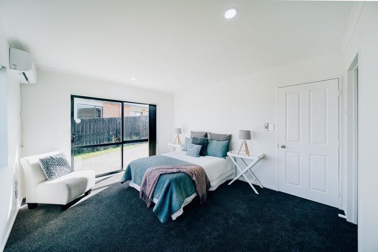 Photo of property in 4 Eloise Place, Clendon Park, Auckland, 2103