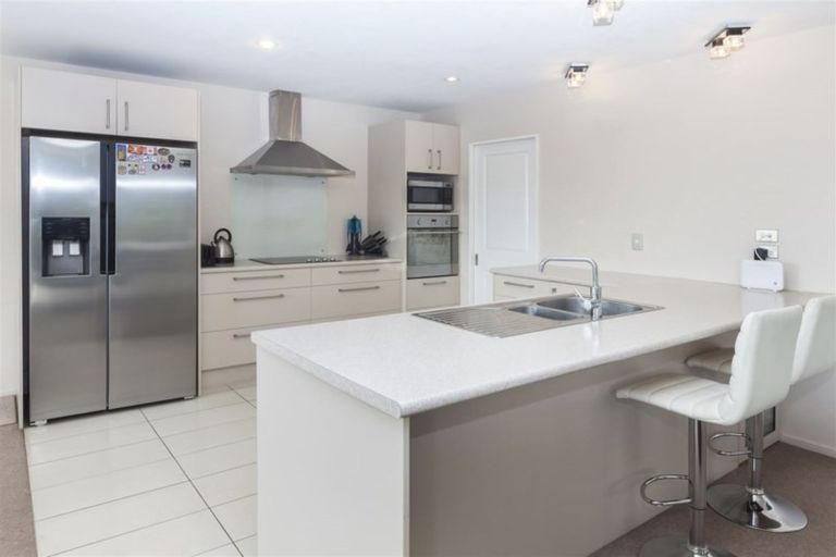 Photo of property in 28 Millesimes Way, Yaldhurst, Christchurch, 8042