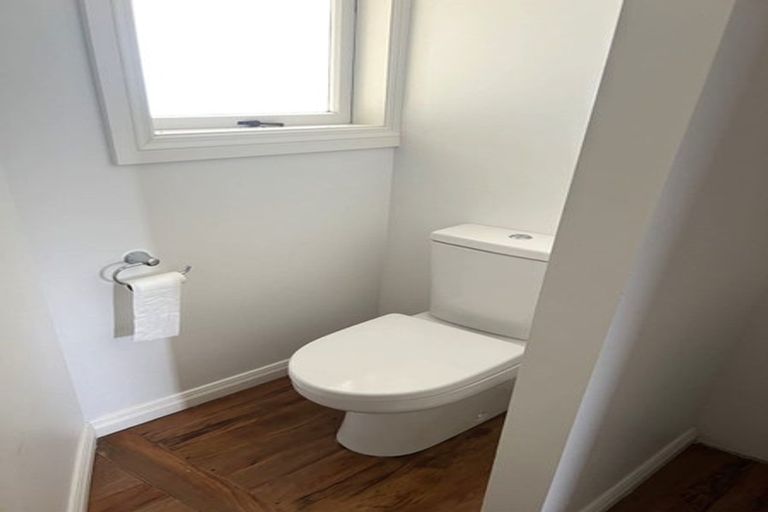 Photo of property in 44 Andrew Road, Howick, Auckland, 2010