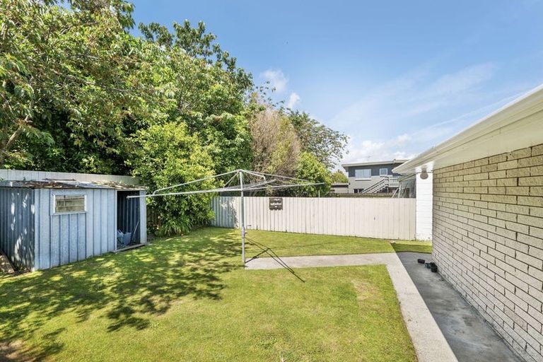 Photo of property in 17 Mace Street, Waitara, 4320