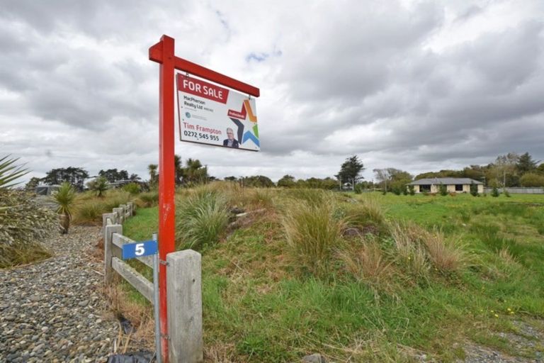 Photo of property in 5 Kakariki Way, Otatara, Invercargill, 9879