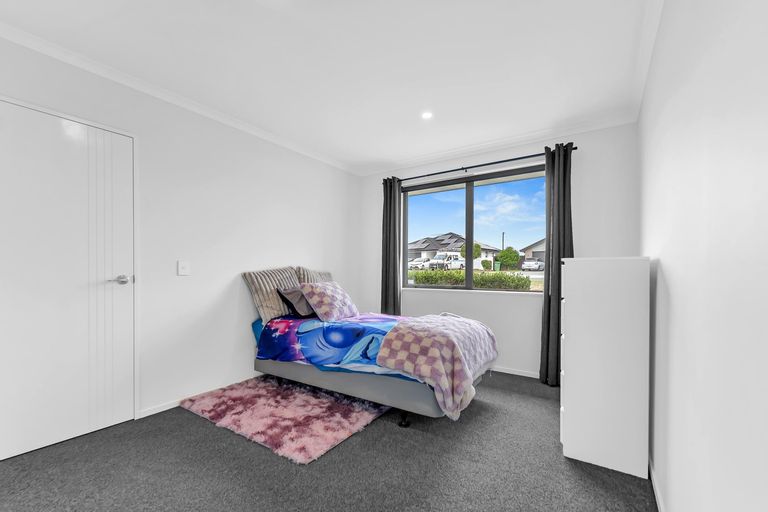Photo of property in 1 Helenvale Crescent, Pokeno, 2402