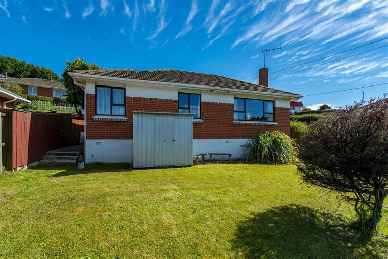 Photo of property in 11 Waldron Crescent, Green Island, Dunedin, 9018