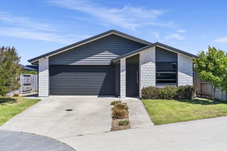 Photo of property in 45 Taioma Close, Papamoa, 3118