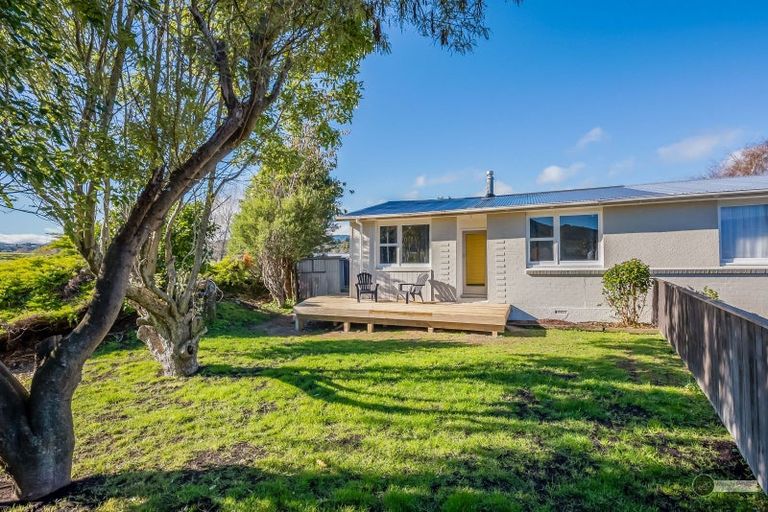 Photo of property in 2/121 Clouston Park Road, Clouston Park, Upper Hutt, 5018
