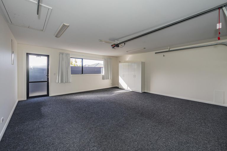 Photo of property in 2 Mcmullan Place, Oamaru North, Oamaru, 9400