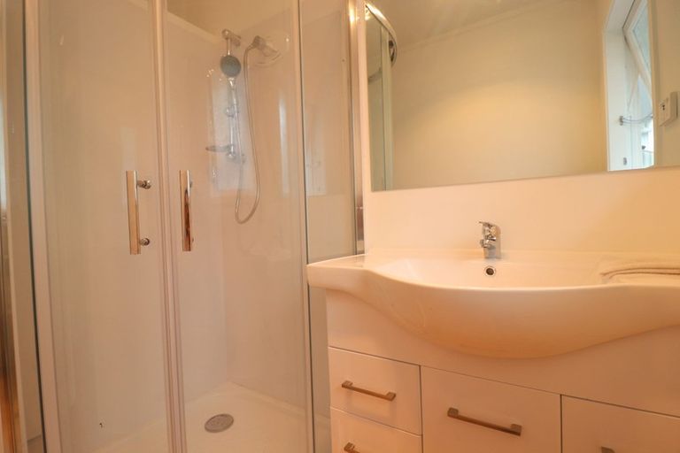 Photo of property in 1/126a Victoria Street, Onehunga, Auckland, 1061