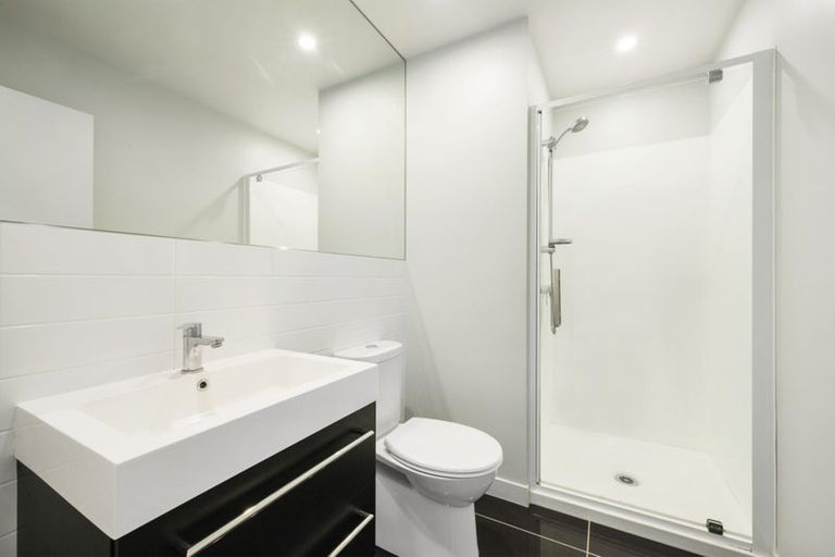 Photo of property in 10/2 Stone Street, Miramar, Wellington, 6022