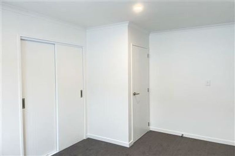 Photo of property in 271 Te Atatu Road, Te Atatu South, Auckland, 0610