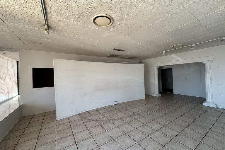 Photo of property in 160 Kitchener Road, Pukekohe, 2120