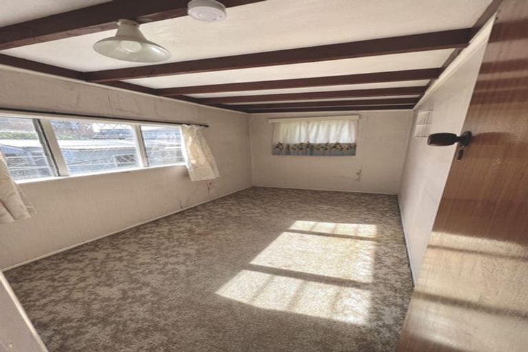 Photo of property in 14 Rogers Road, Manurewa, Auckland, 2102