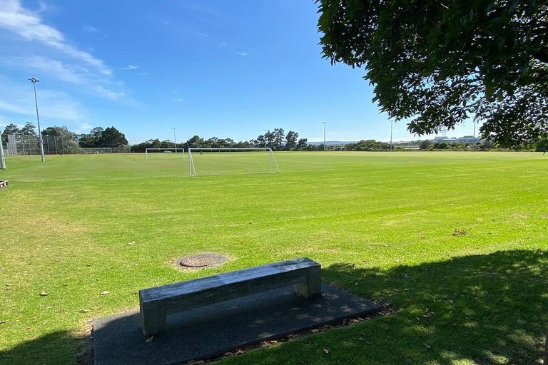 Photo of property in St Claire Village, 121/172 Mcleod Road, Te Atatu South, Auckland, 0610