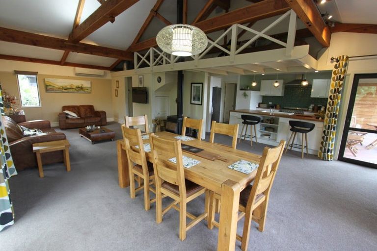 Photo of property in 26 Dickson Street, Macandrew Bay, Dunedin, 9014