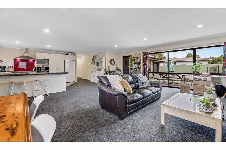 Photo of property in 98a Percival Street, Rangiora, 7400