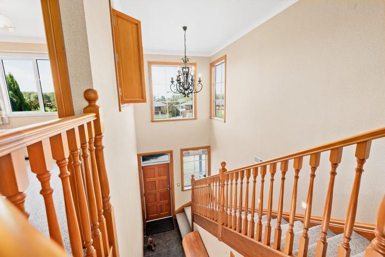 Photo of property in 16 Thistlewood Avenue, Hamilton East, Hamilton, 3216