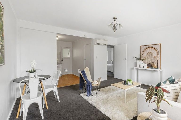 Photo of property in 1/153 Main Road, Tawa, Wellington, 5028