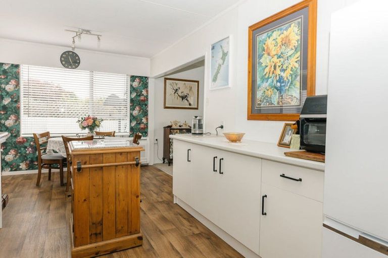 Photo of property in 3a Allan Street, Dannevirke, 4930