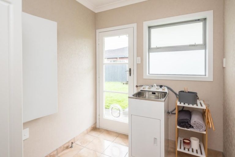 Photo of property in 60 Sylvan Avenue, Waikanae, 5036