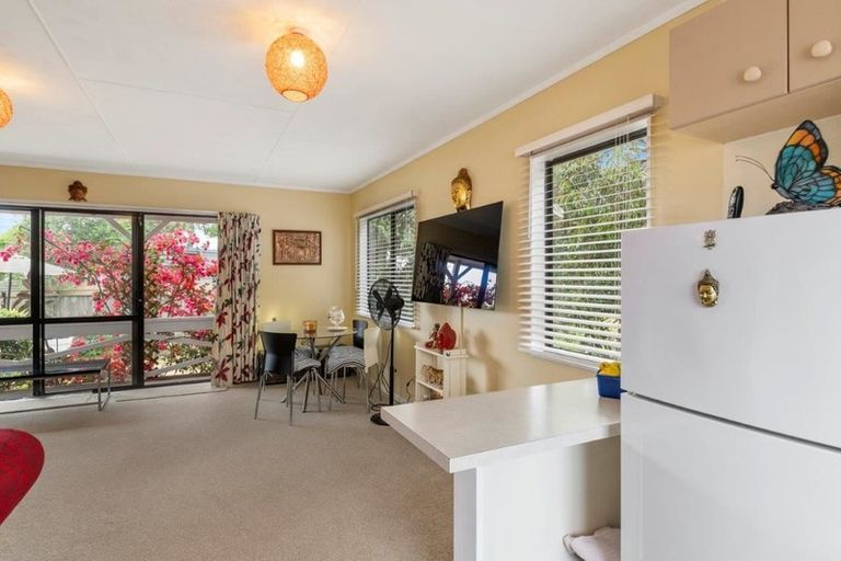 Photo of property in 30b Rangihiroa Street, Waikanae Beach, Waikanae, 5036