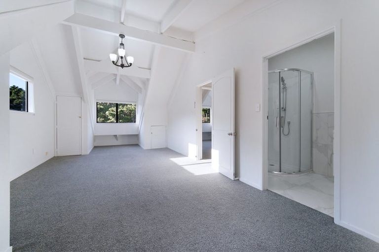 Photo of property in 30 Paulownia Place, Totara Heights, Auckland, 2105