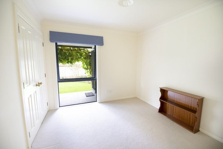 Photo of property in 71 Avenue Road, Greenmeadows, Napier, 4112