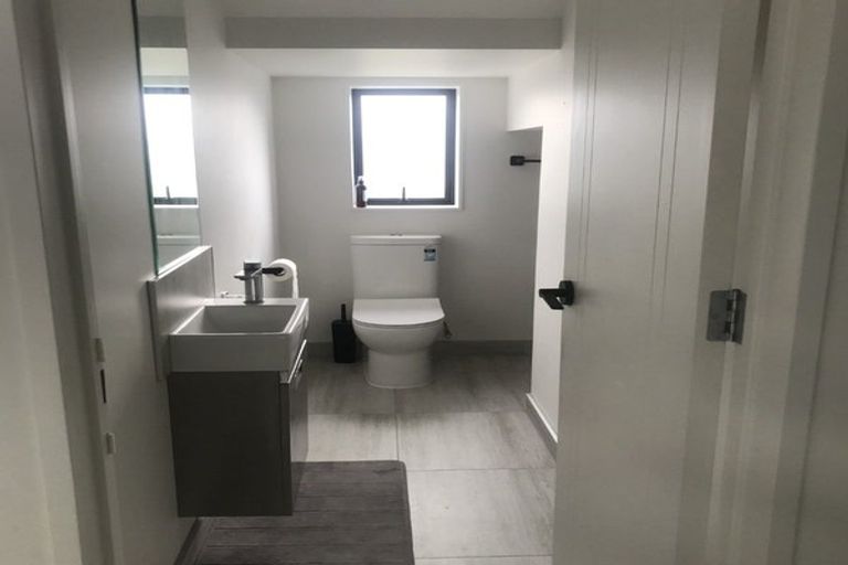 Photo of property in 14 Horsefields Drive, Flat Bush, Auckland, 2019