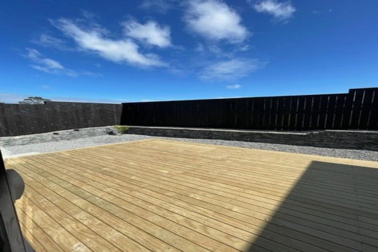 Photo of property in 4 Pineview Drive, Rosehill, Papakura, 2113