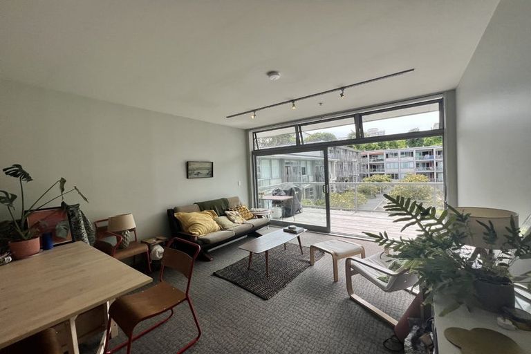 Photo of property in Revolucion Apartments, 301e/28 Torrens Terrace, Mount Cook, Wellington, 6011