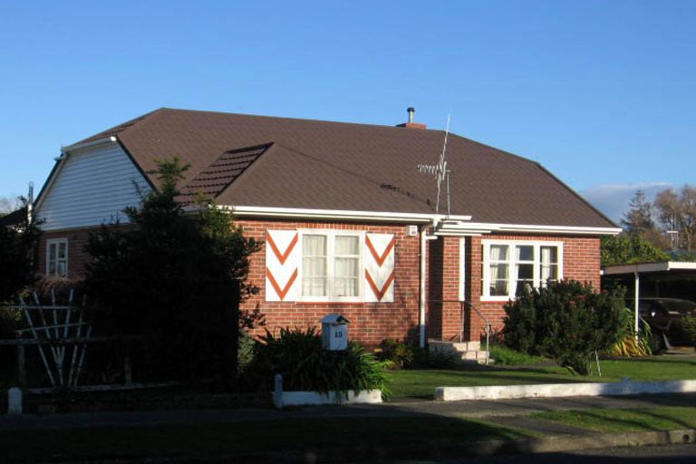 Photo of property in 13 Savage Crescent, West End, Palmerston North, 4412