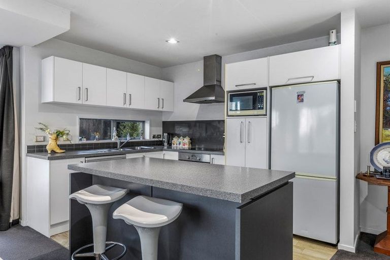 Photo of property in 1 Lyndon Street, Riccarton, Christchurch, 8011