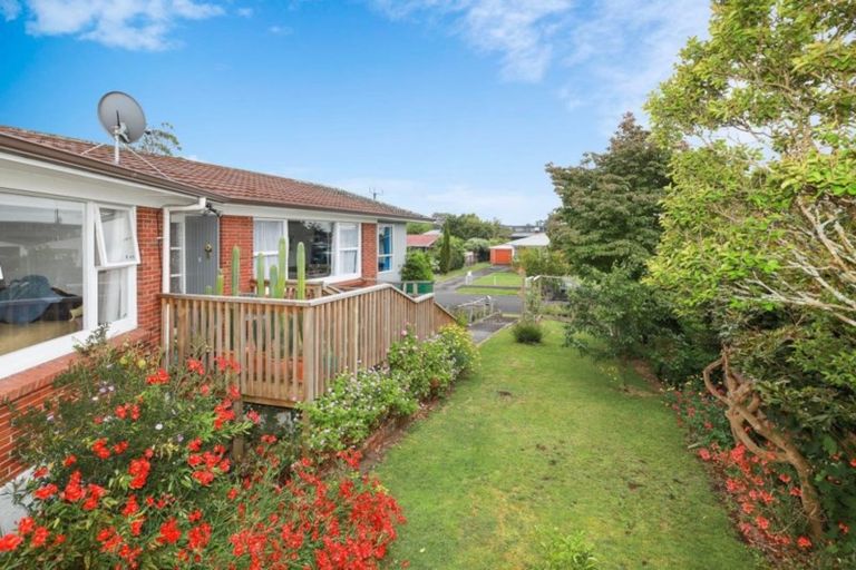 Photo of property in 23 English Street, St Andrews, Hamilton, 3200