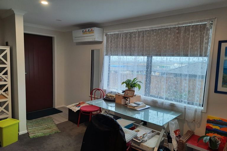 Photo of property in 6 Ulcoats Lane, Pokeno, 2402